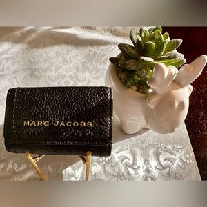 🔑EUC-Marc Jacobs Wallets Key Holder Case Tri-fold Black Leather 🔑